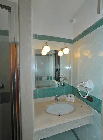 L'aquila 3*