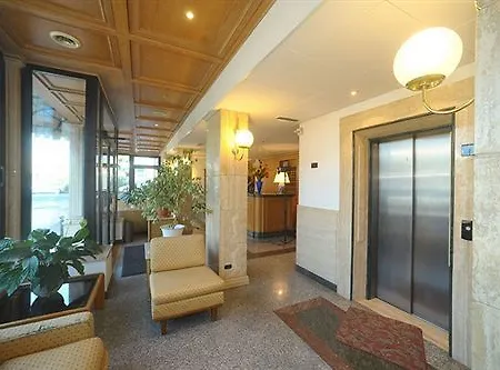 L'aquila Hotel 3*